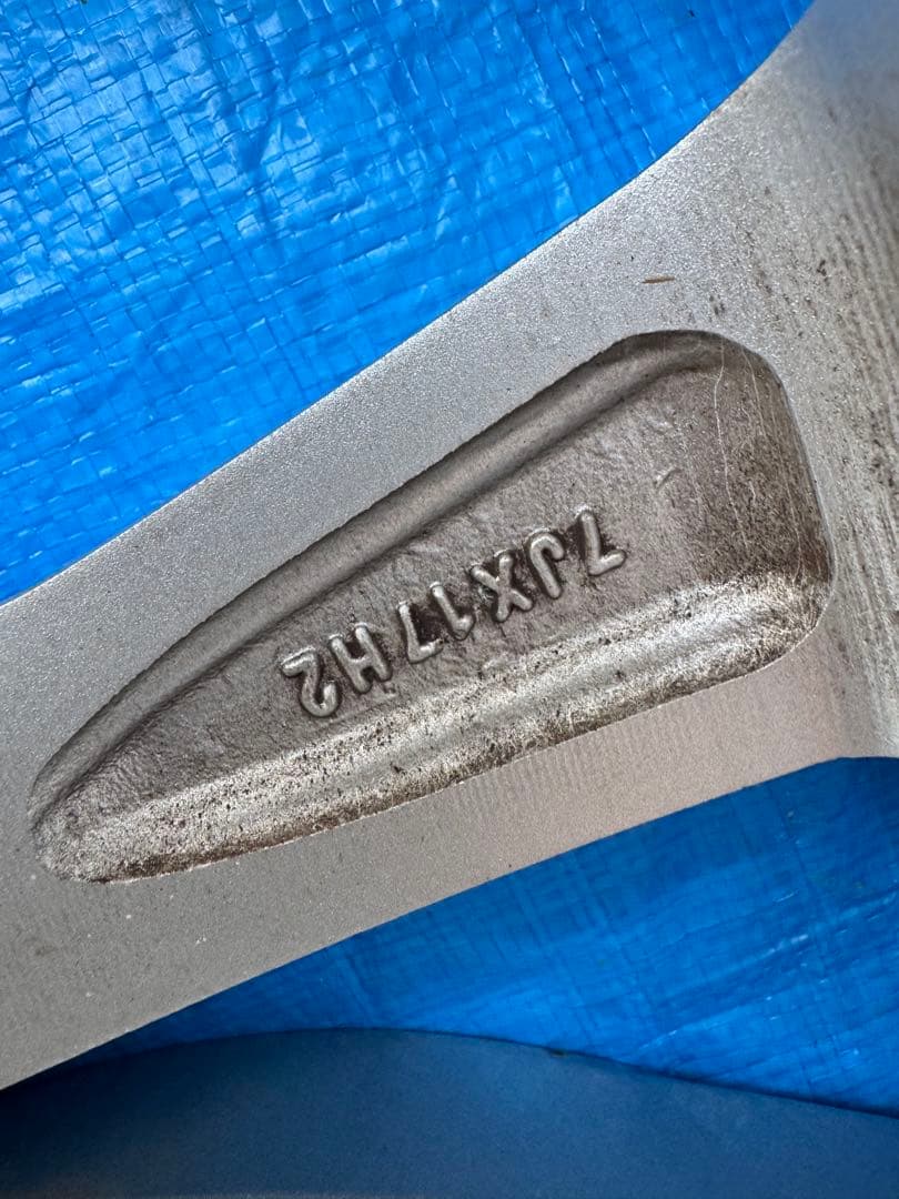 ヨコハマスタッドレスタイヤ17インチ、アルファロメオホイール