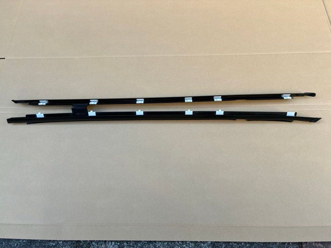 スズキカプチーノ　ドアアウタウェザストリップ