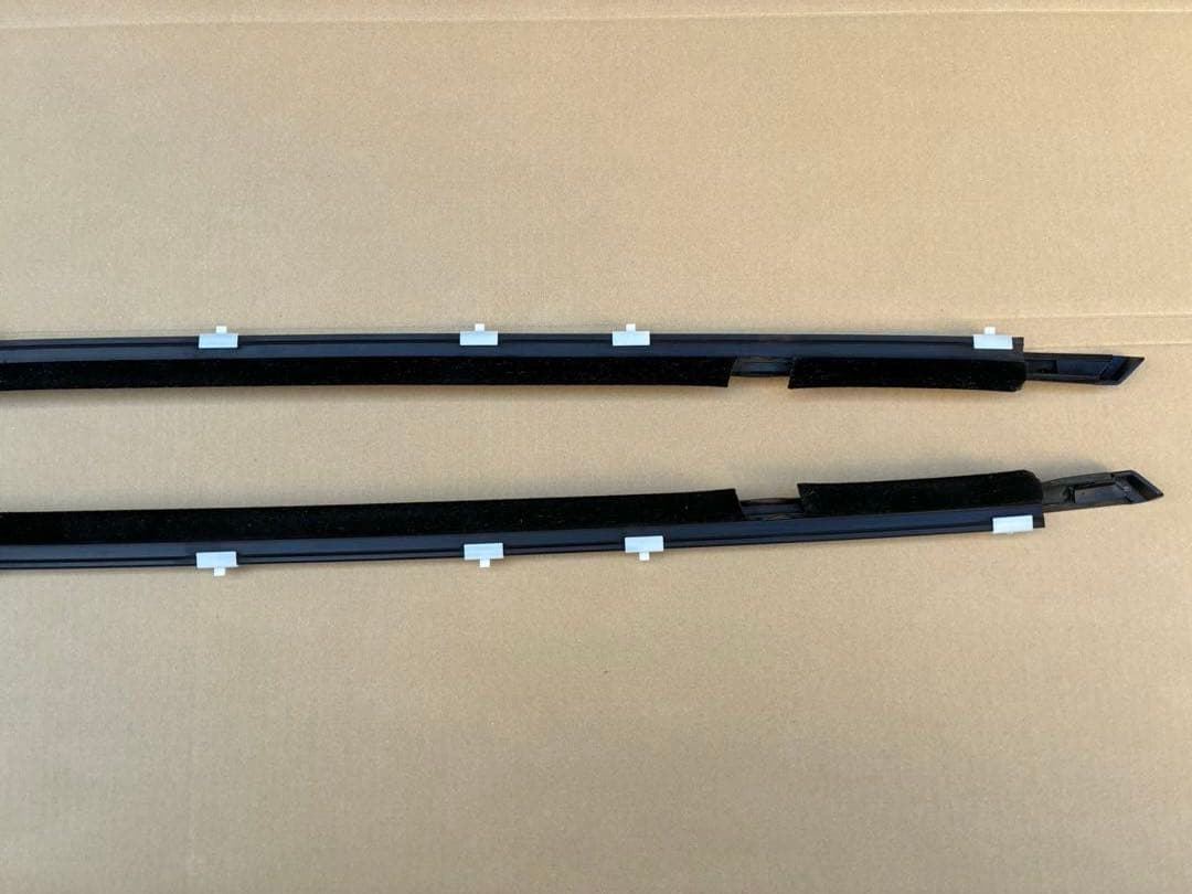 スズキカプチーノ　ドアアウタウェザストリップ