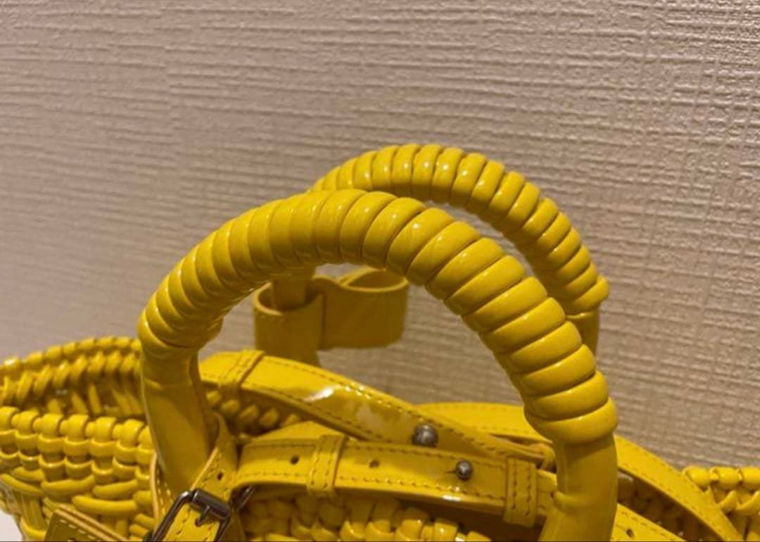 BALENCIAGA バレンシアガ ビストロXS イエロー　かごバッグ