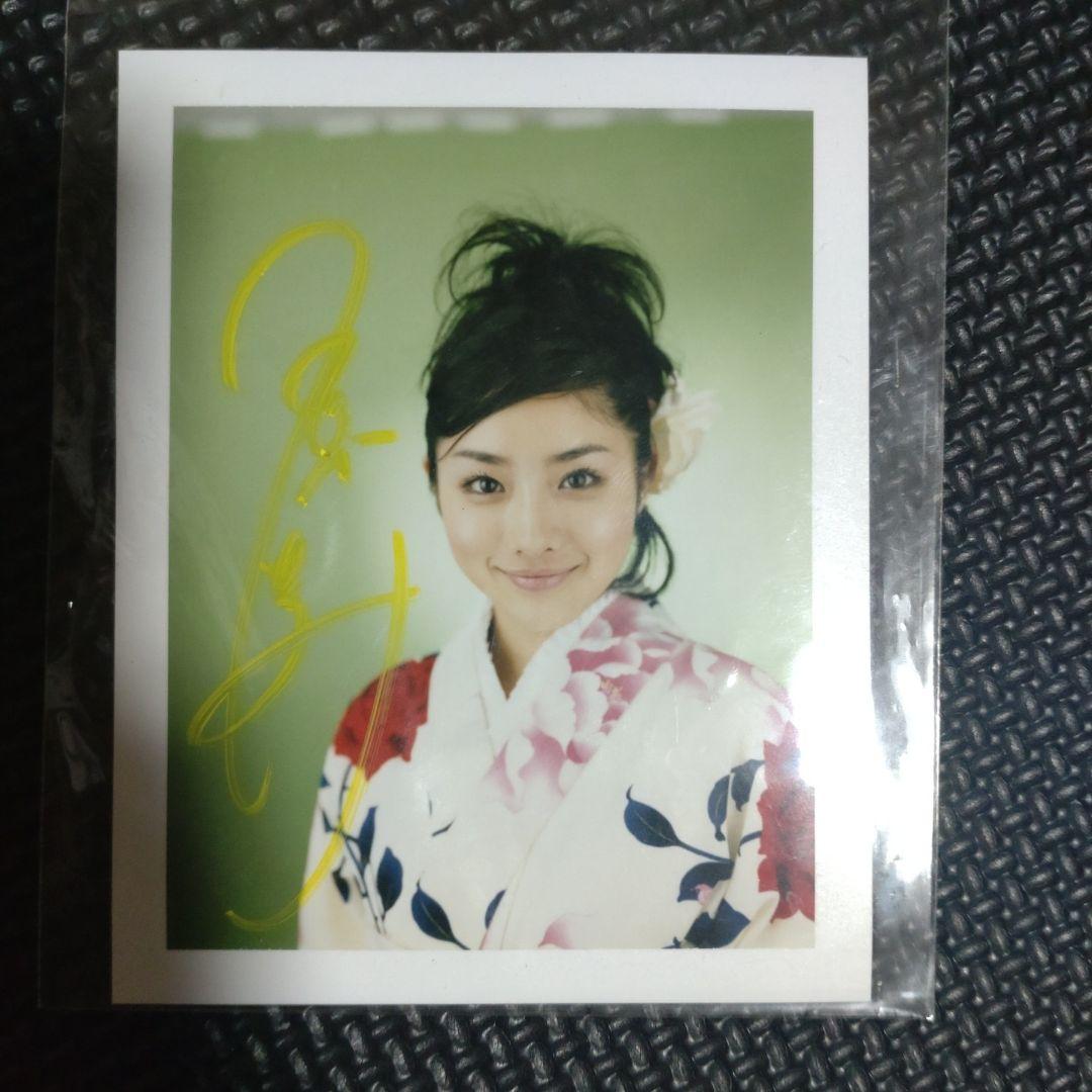 石原さとみ　サイン入りチェキ