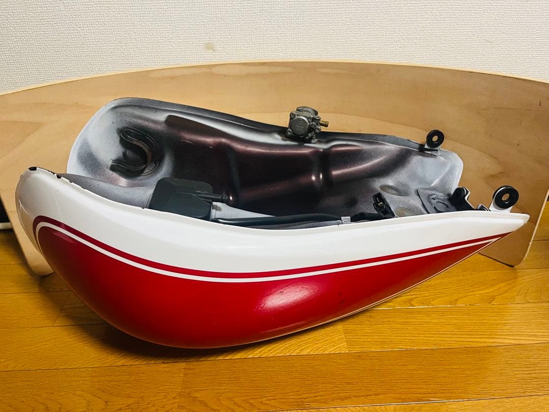 KAWASAKI / ZEPHYR 750 / ゼファー 750 / 燃料タンク