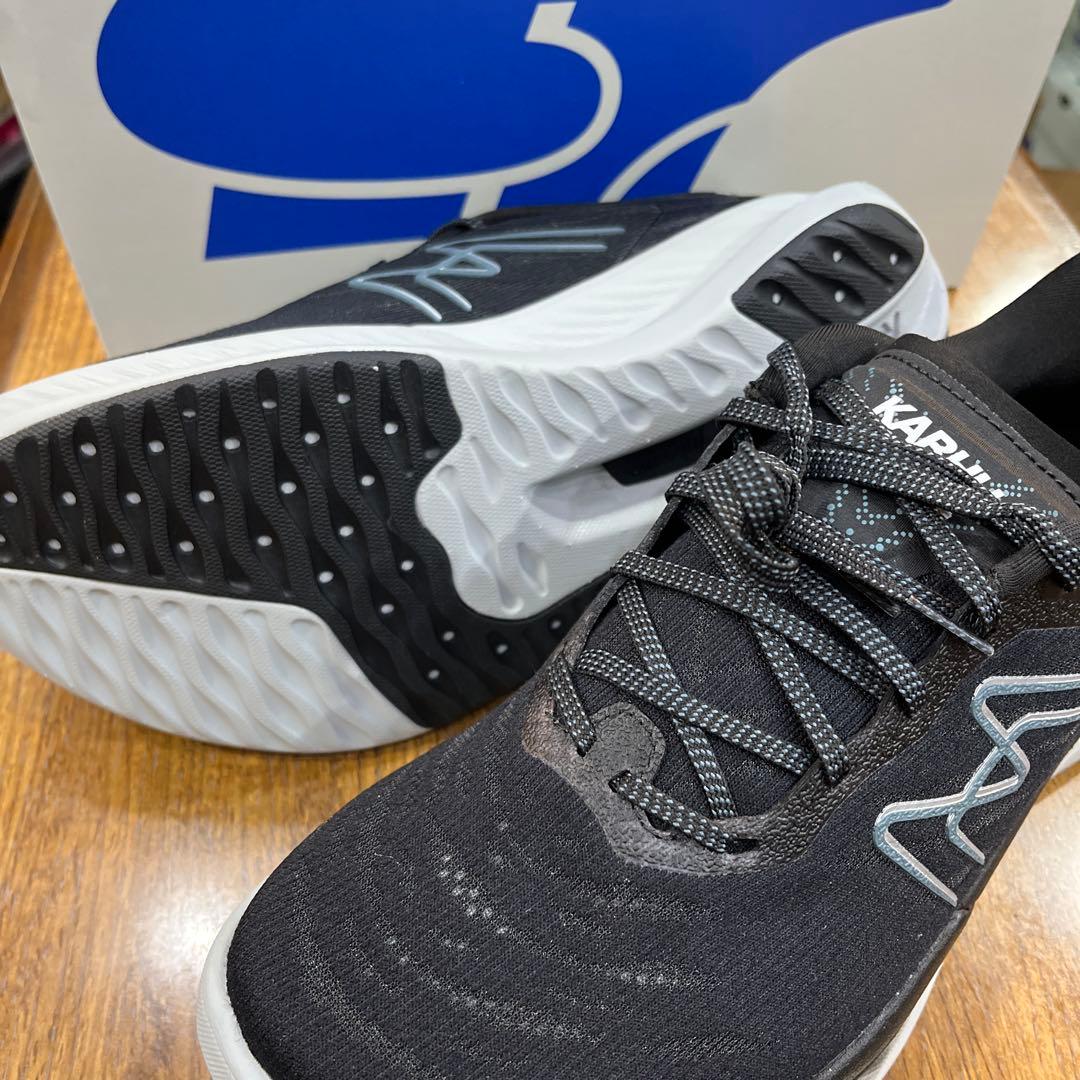 カルフ.フュージョン4.0黒／ ストミ201014US7.5新品定価¥20900