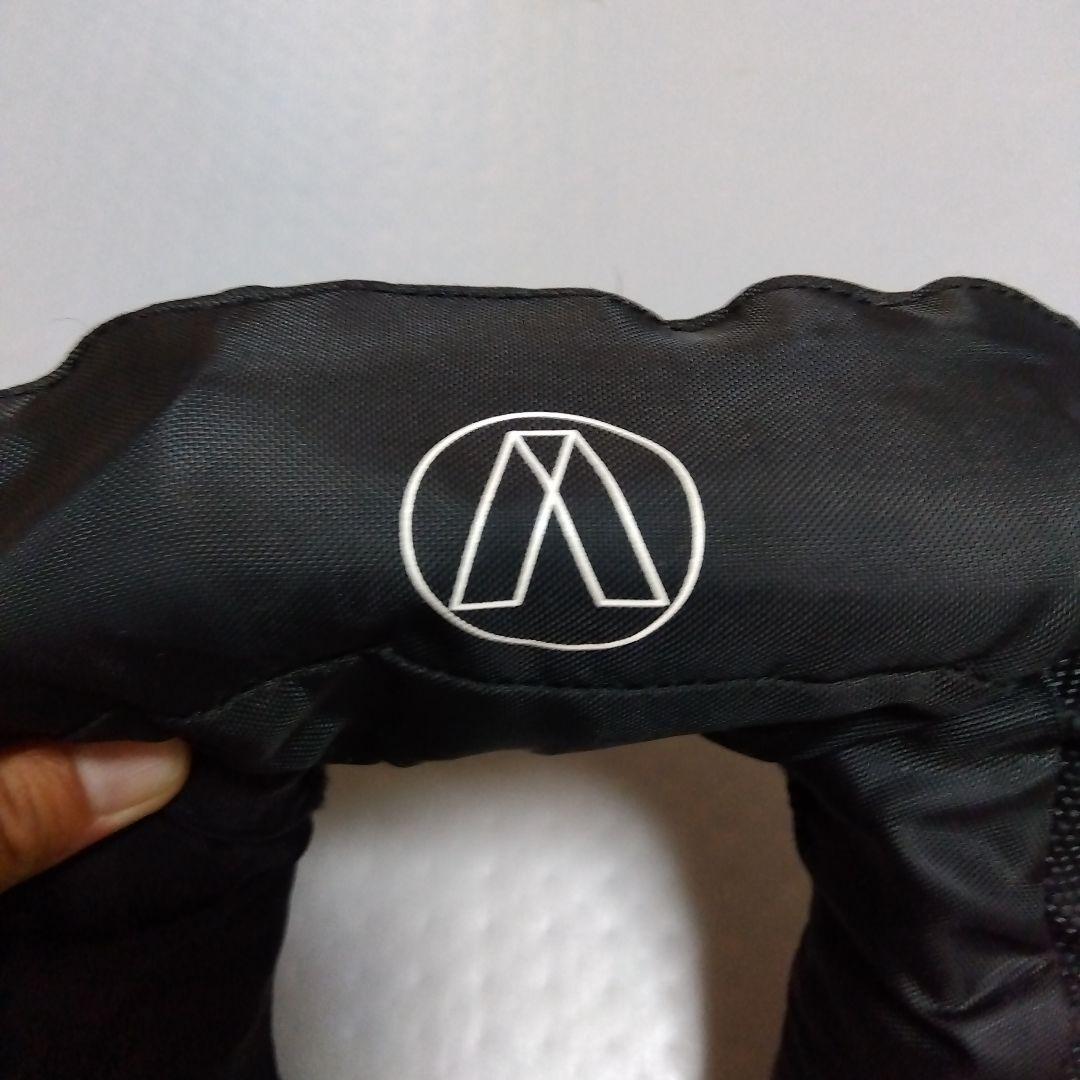 VARNAS 黒 ライフジャケット