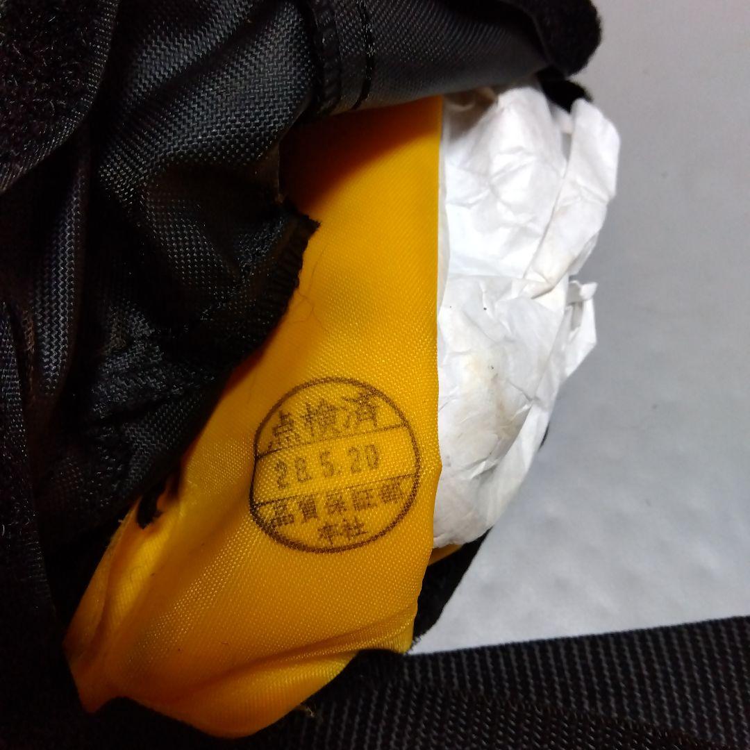 VARNAS 黒 ライフジャケット