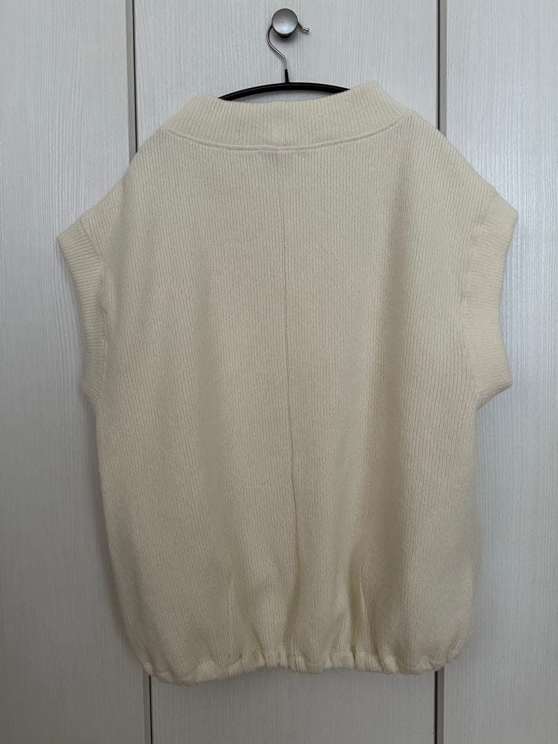 オアーノ Owauno ニットベスト ホワイトM