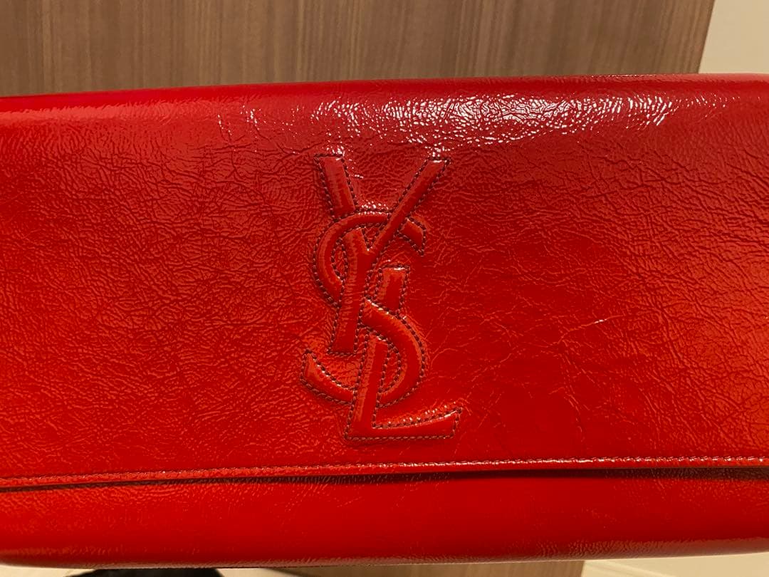 ど*☆様 美品　YSL 赤 レザー クラッチバッグ 保存袋付き