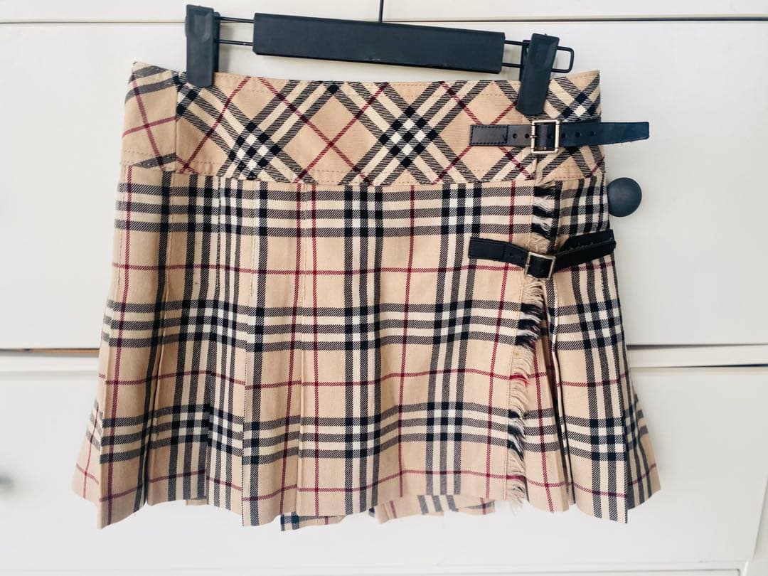 バーバリーブルーレーベル ノバチェック 安室奈美恵さん美脚プリーツスカート