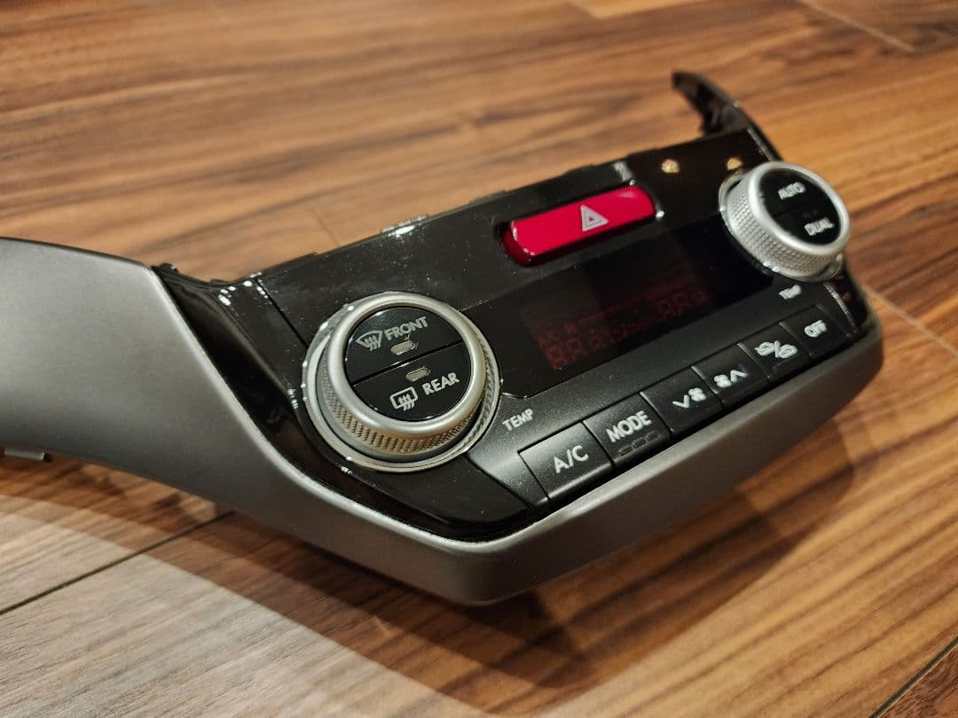 【専用】フォレスター DBA-SH5　エアコンスイッチパネル