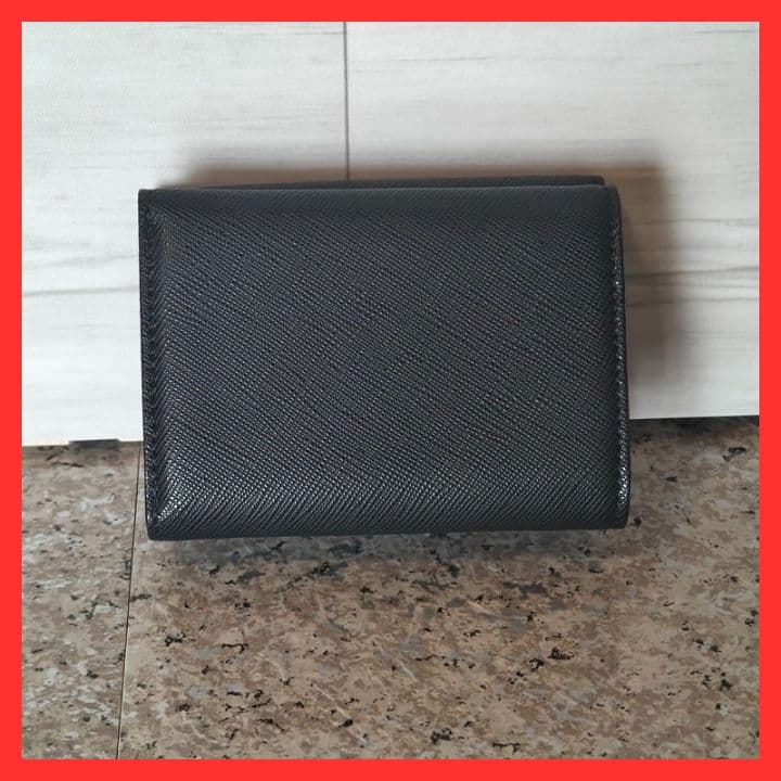 【新品未使用】ヴィヴィアンウエストウッド三つ折り財布　165VW748　ブラック