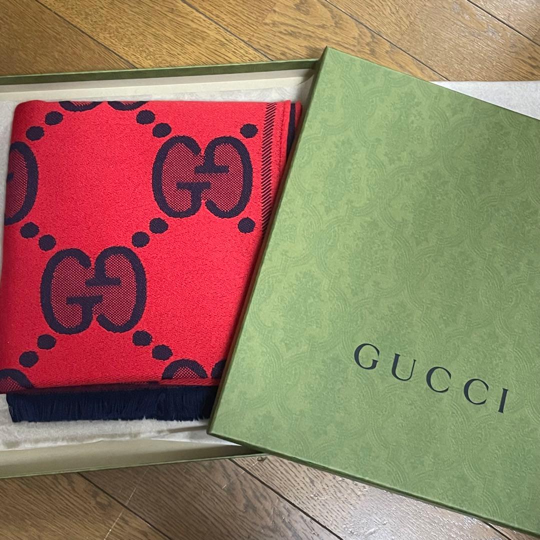 GUCCI GGロゴ マフラー ストール 大判 赤