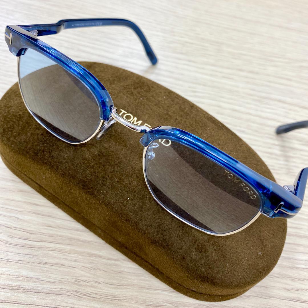 極美品 TOM FORD TF1119-D サングラス ブルー ケース付き