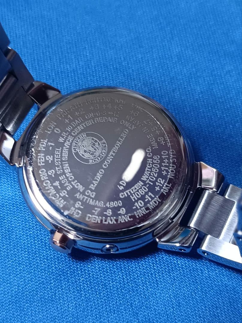 シチズン xC ES9434-53W H060 美品　2024年製