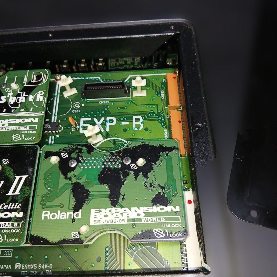 Roland JV-1080 シンセサイザーモジュール