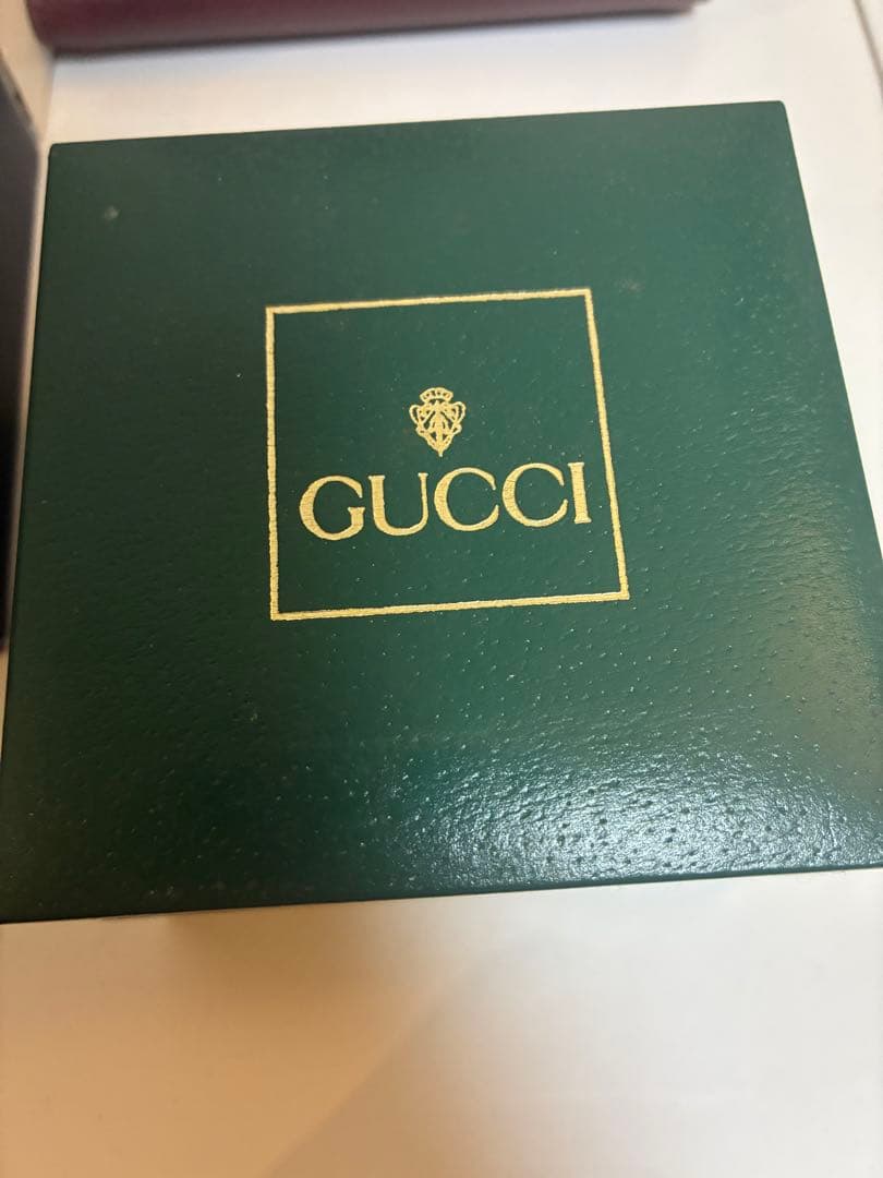 GUCCI クォーツ腕時計 リングセット付き