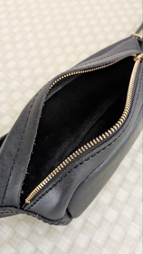 【Herz ヘルツ】限定ボディバッグ B.L.T 仙台店12周年記念鞄 黒色