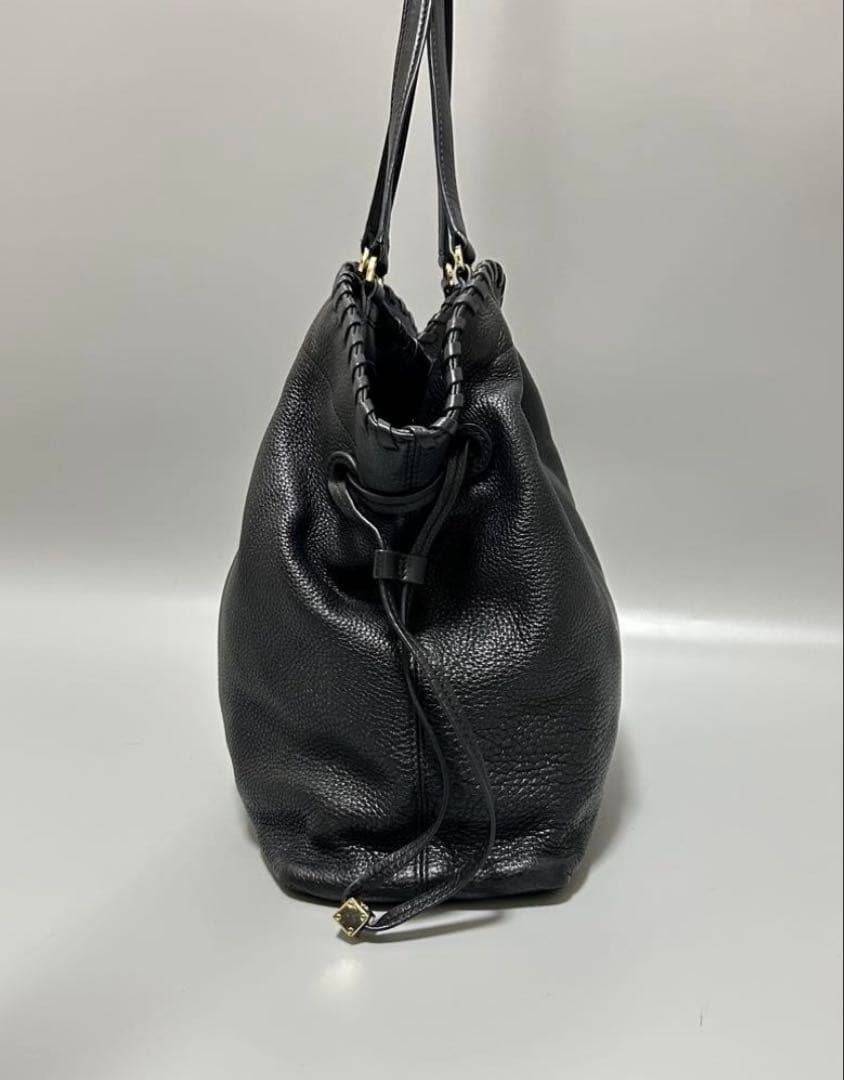 Tory Burchブラックレザートートバッグ 編み込みデザイン