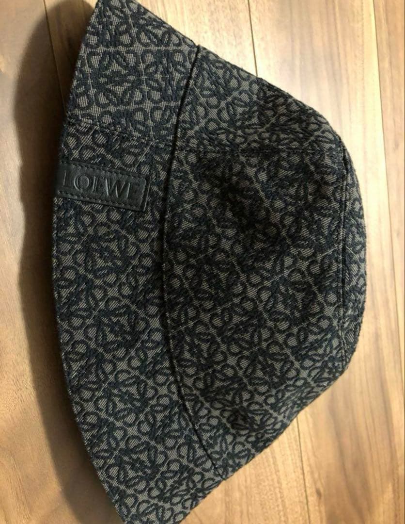 美品　ロエベ リバーシブルアナグラムバケットハット(ジャガー&ナイロン)