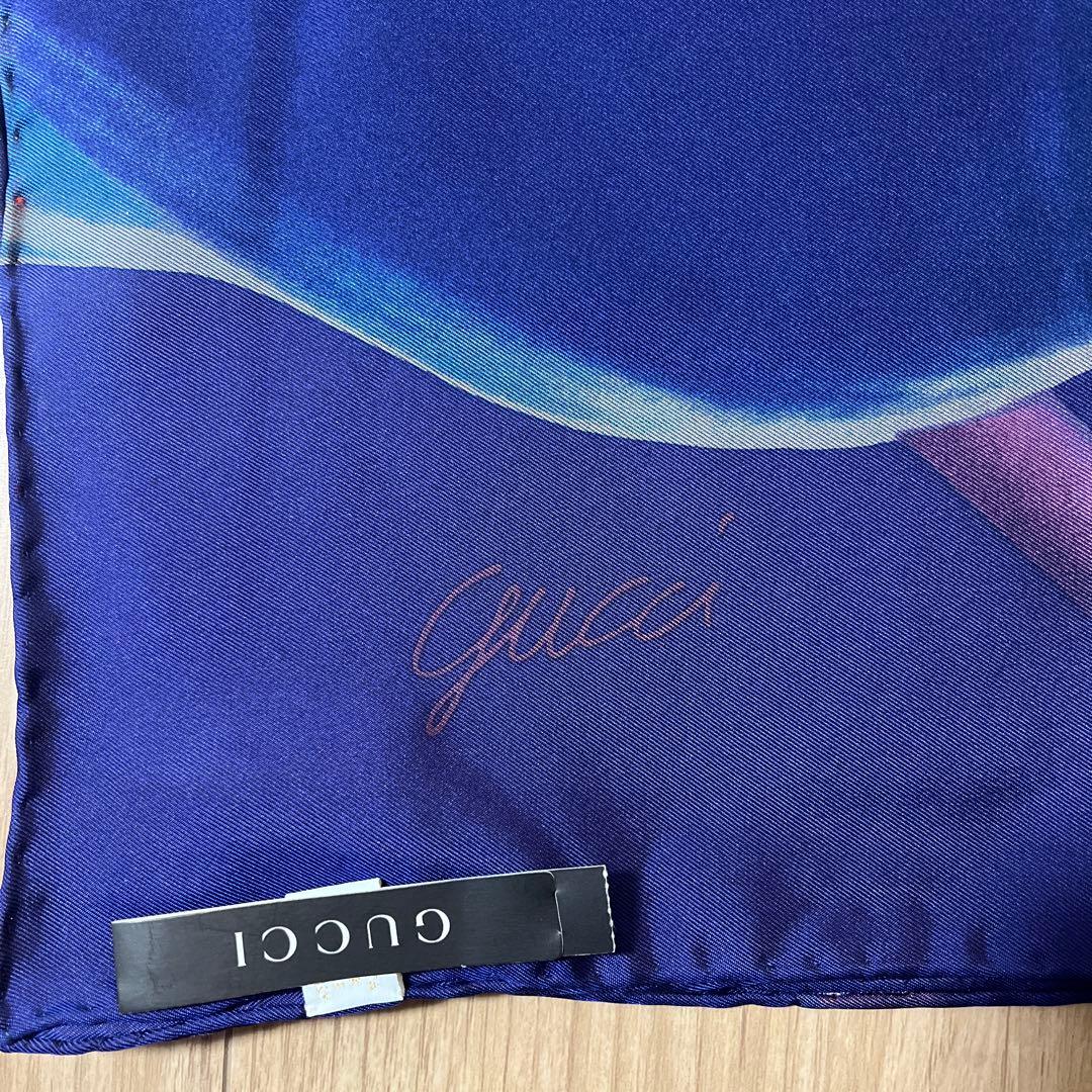 GUCCI シルクスカーフ　タグ付き新品未使用　グッチ　大判　イタリア製
