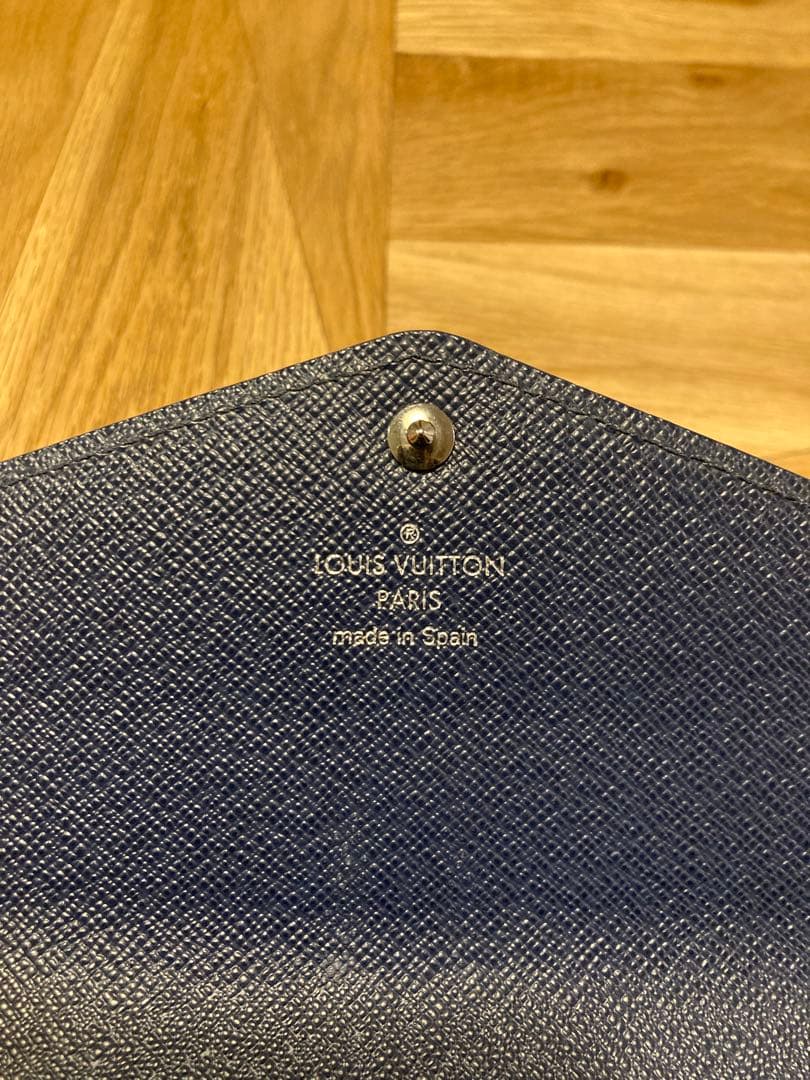 ルイヴィトン LOUIS VUITTONエピレザー 長財布 フラップ式