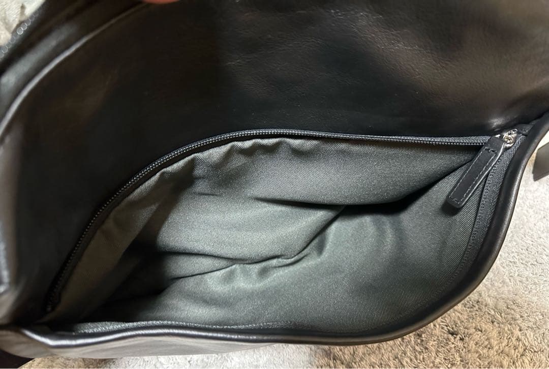 イアパピヨネ　ショルダー　ショルダーバッグ　レザーショルダーバッグ 2way