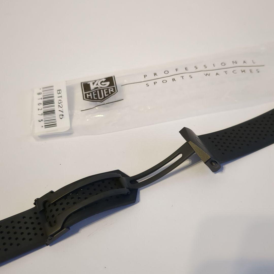 新品未　タグホイヤー コネクテッド キャリバーE4 45mm バックル付きベルト