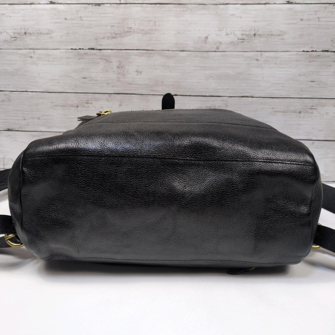 イルビゾンテ リュック ブラック バックパック レザー 大容量 シボ エンボス