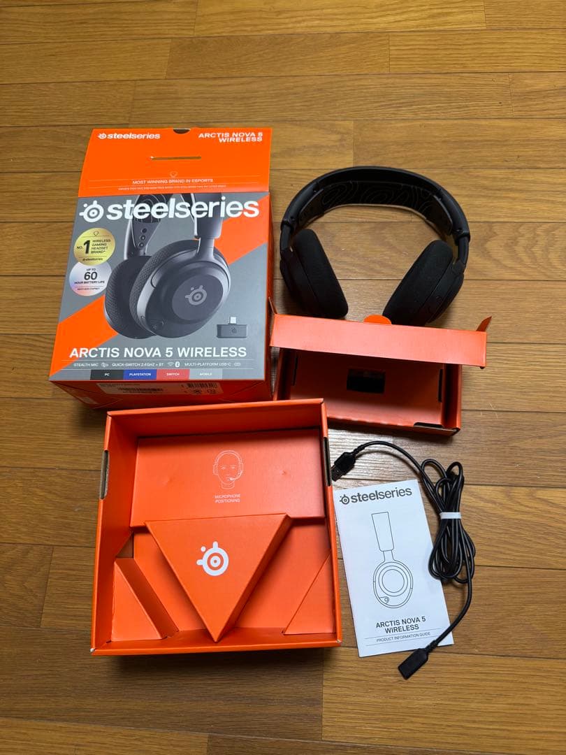 SteelSeries Arctis Nova5 定価2万　ヘッドセット