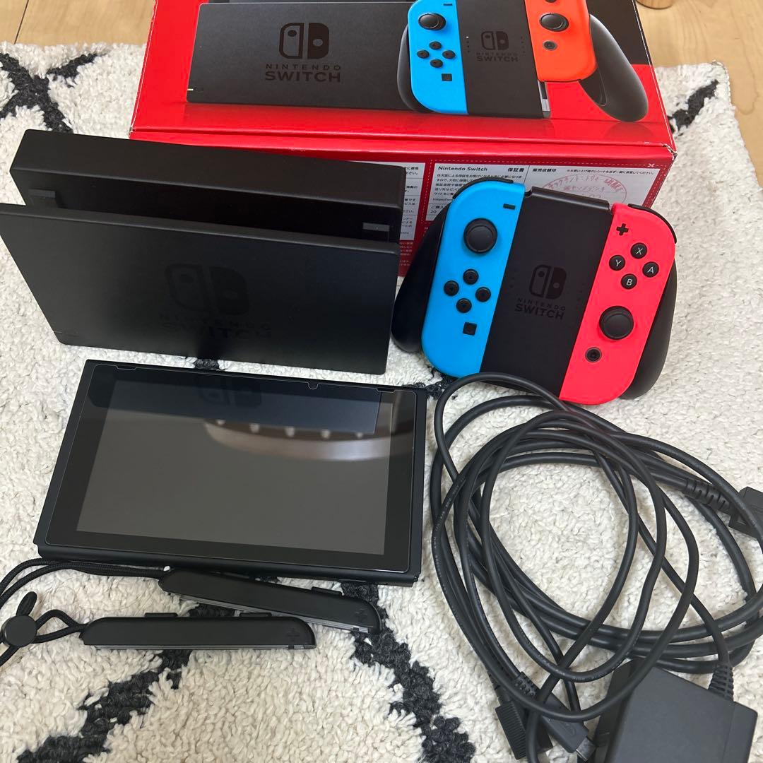 Nintendo Switch ネオンブルー/レッド