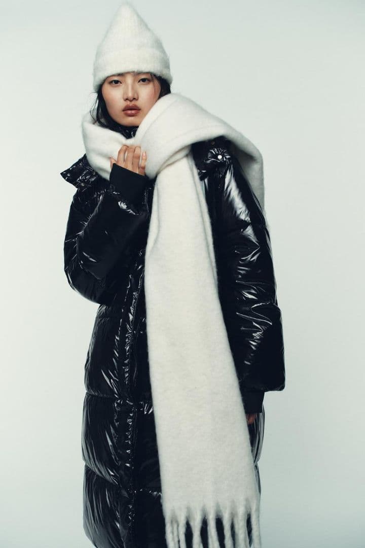 【新品タグ付き】ZARA シャイニーロングアノラック L