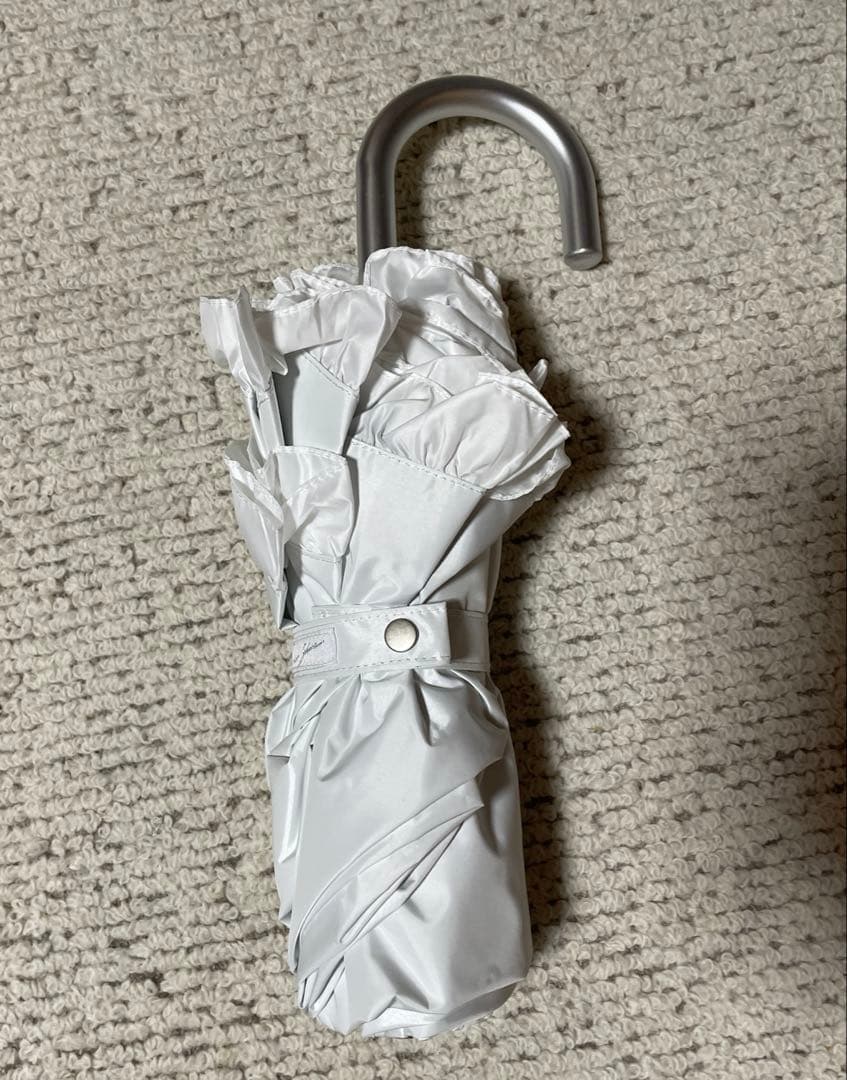 シロノサクラ 日傘 新品未使用 折りたたみ フリル ホワイト 晴雨兼用