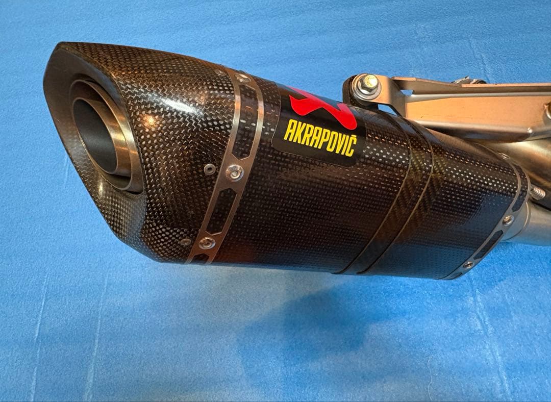 アクラポビッチ MT-09 XSR900フルエキゾーストマフラー【取付説明書付】