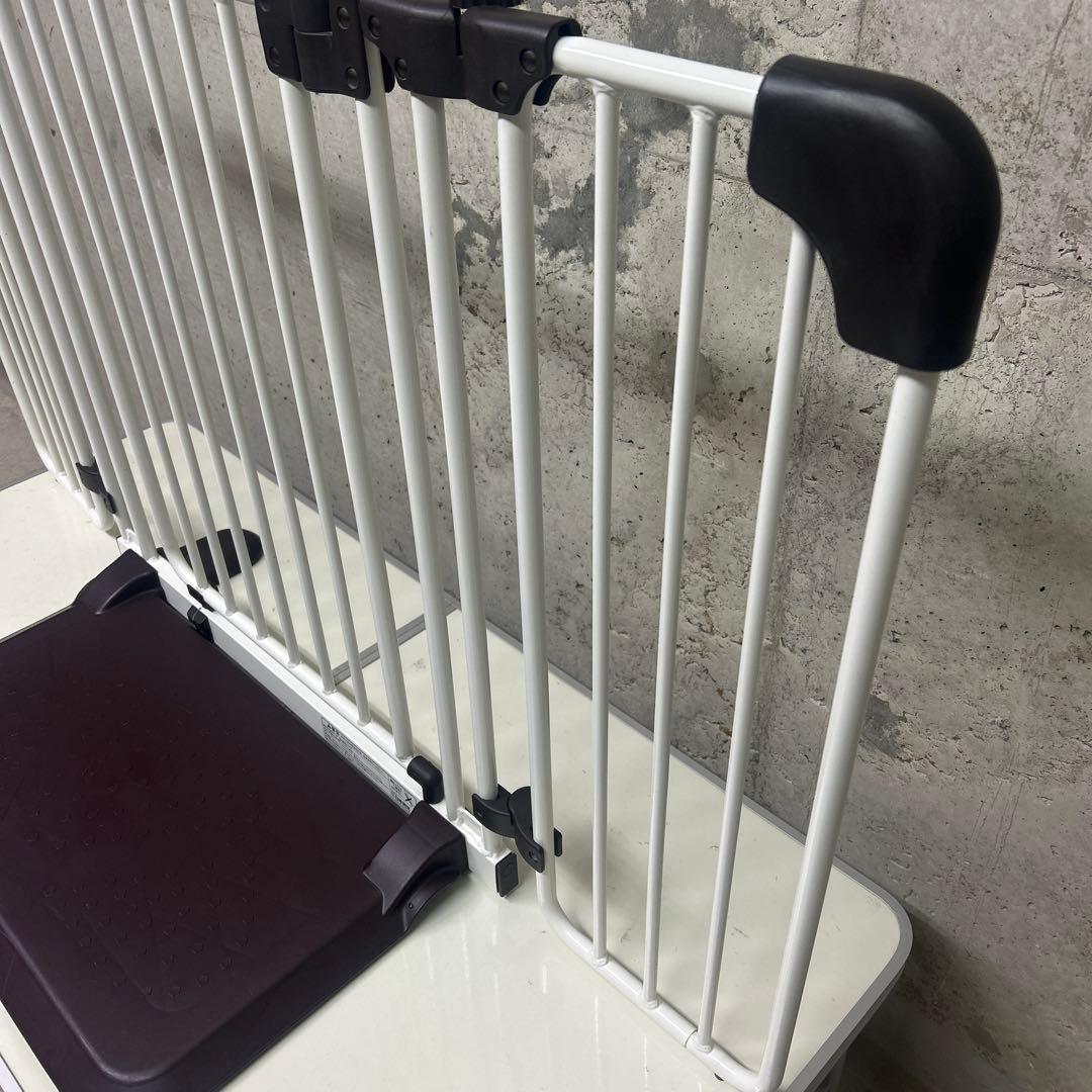 清掃済　美品　日本育児　ちょっとおくだけとおせんぼ　おくトビラS ベビーゲート