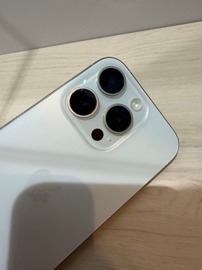 【美品】iPhone 15 pro 256GB 本体