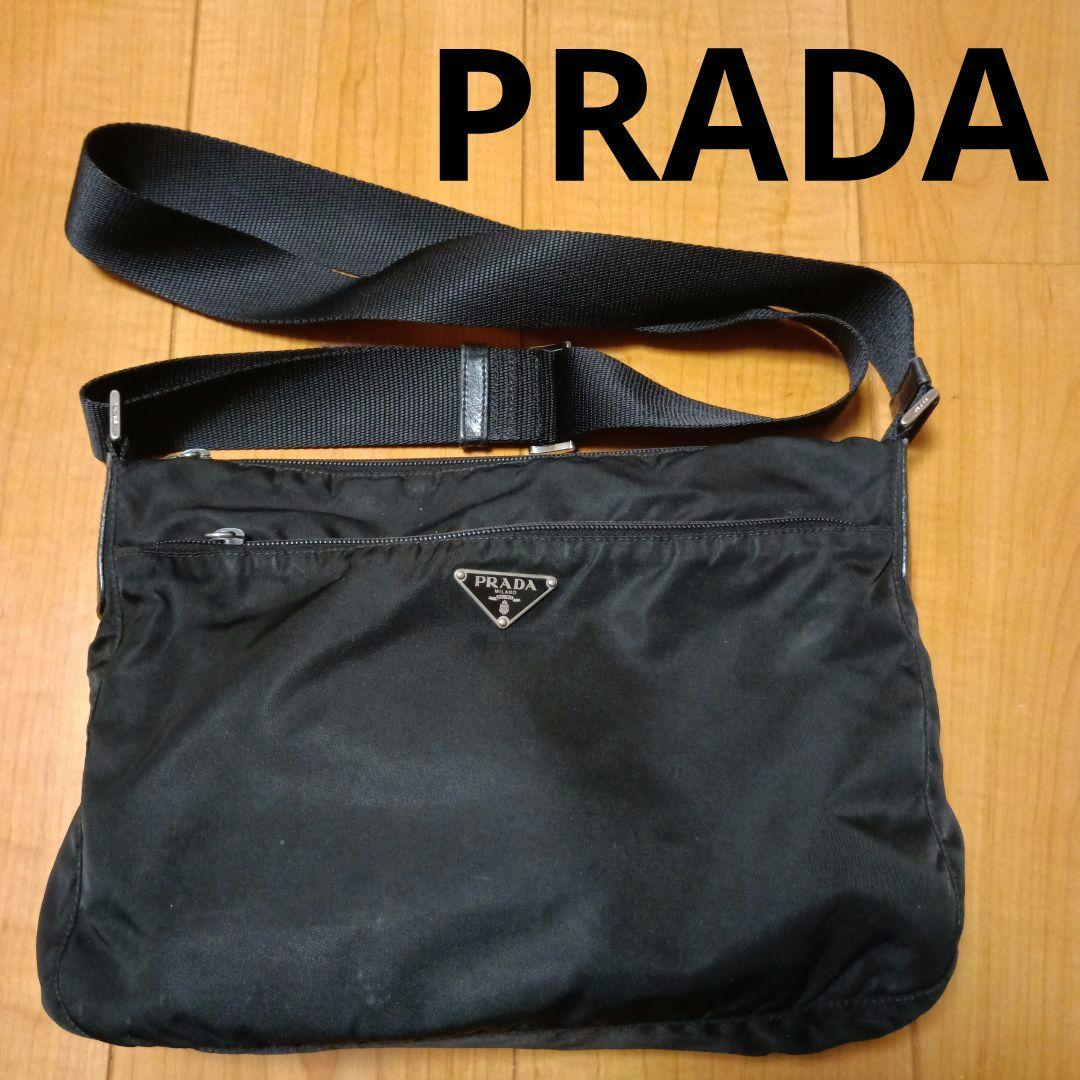 PRADA　ショルダーバッグ　ブラック　ナイロン　三角プレート　レザー　正規品