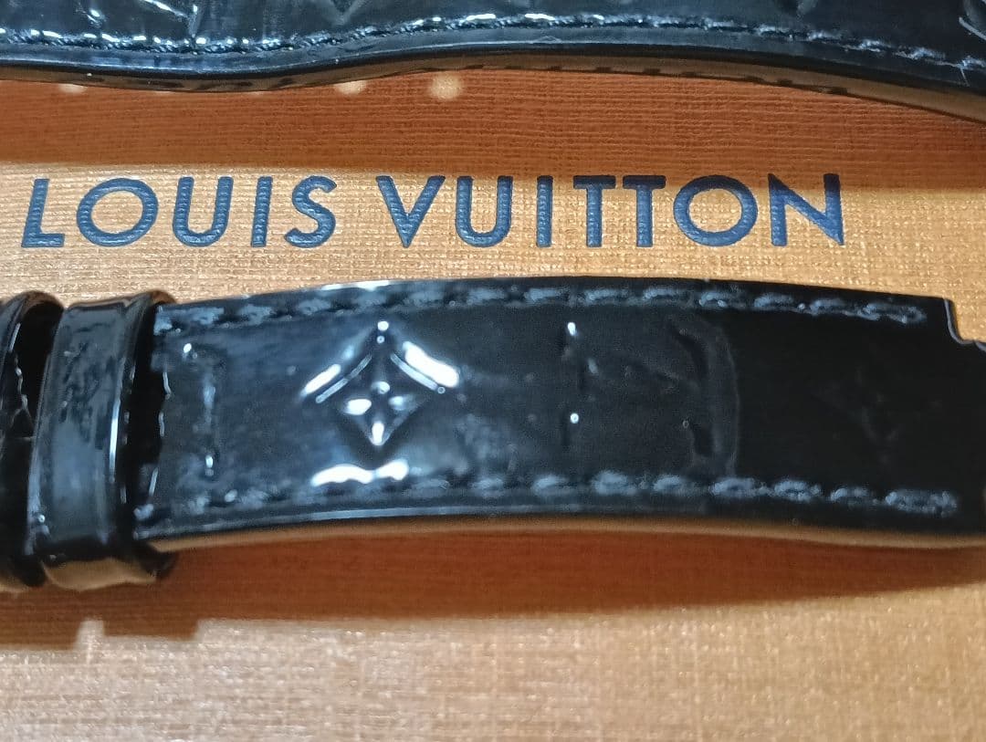 【特】タンブールPMストラップ モノグラム ヴェルニ R15221ブラック