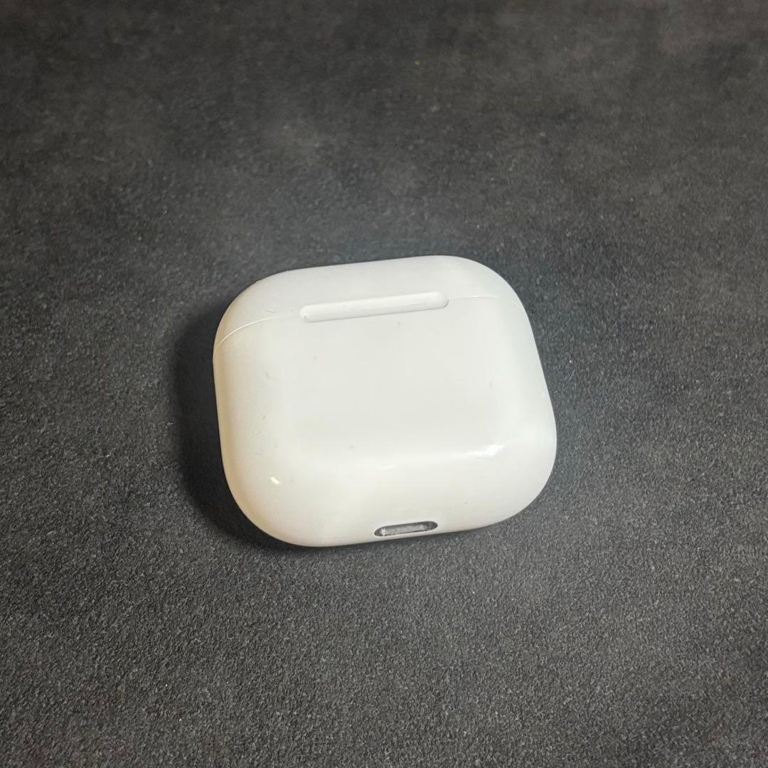 AirPods4 第4世代 美品 イヤホン 充電良好