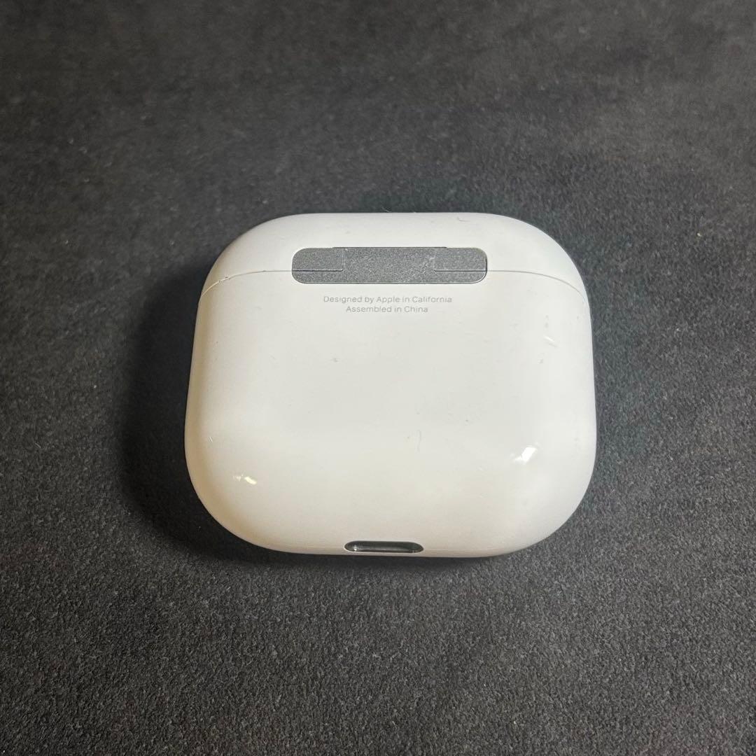 AirPods4 第4世代 美品 イヤホン 充電良好