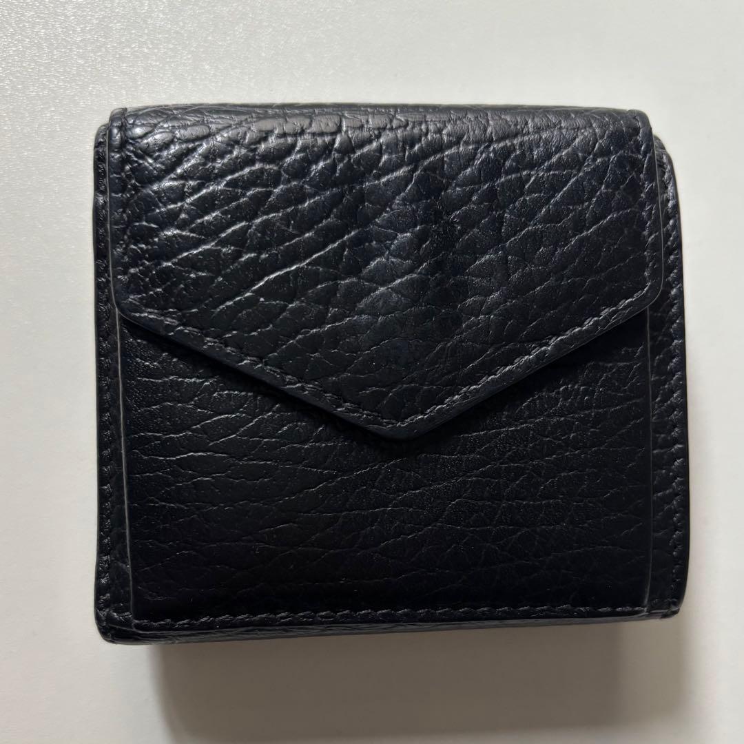 メゾンマルジェラ　三つ折り財布