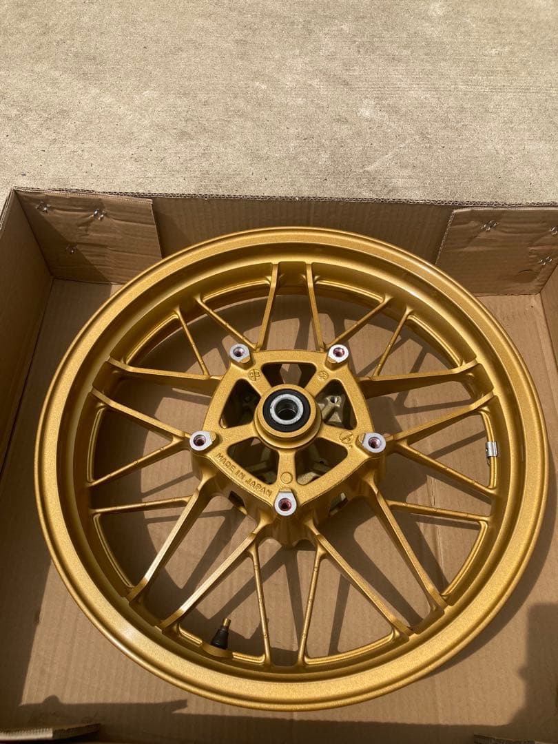 再出品！Z900RS 50th 純正ホイール前後セット（スプロケット付）