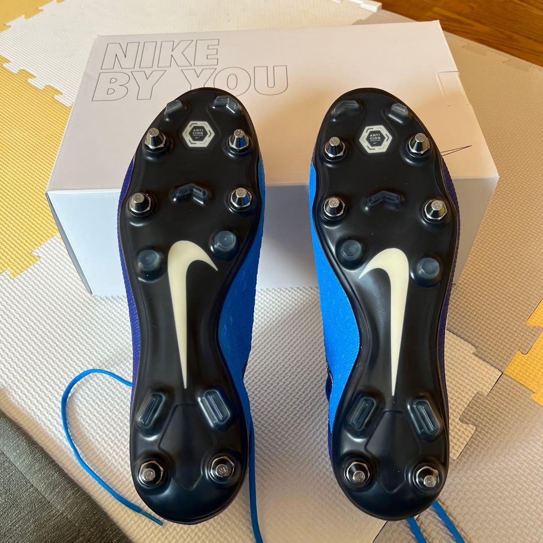 NIKE BY YOUナイキファントムビジョンSG 30cm