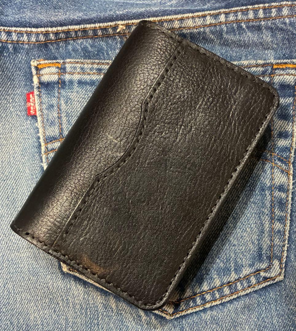 ミドルトラッカーウォレット　シュリンク　ブラスゴールドクロスコンチョ　裏ポケット