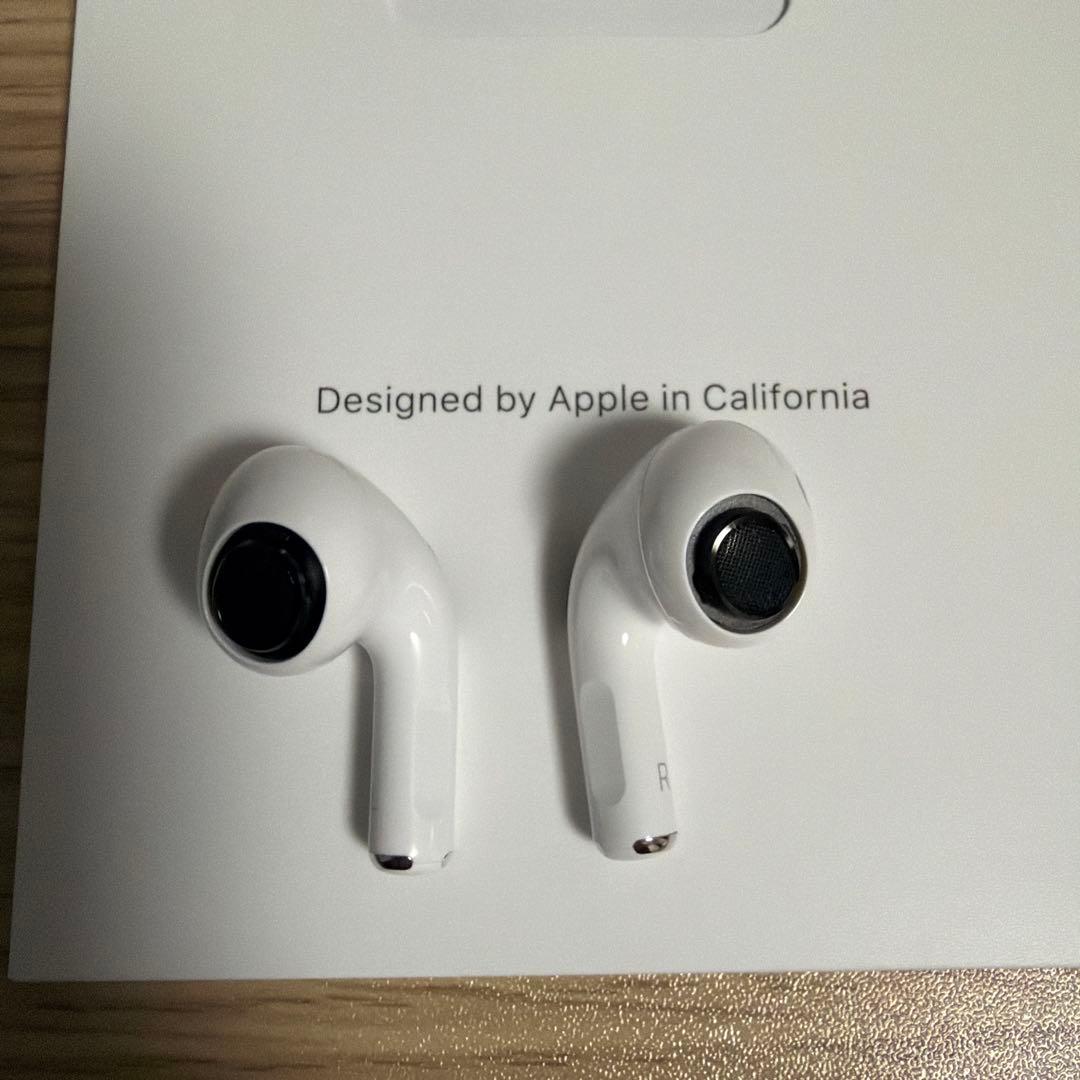 け*様 2021 AirPods Pro Apple純正MagSafe充電ケース
