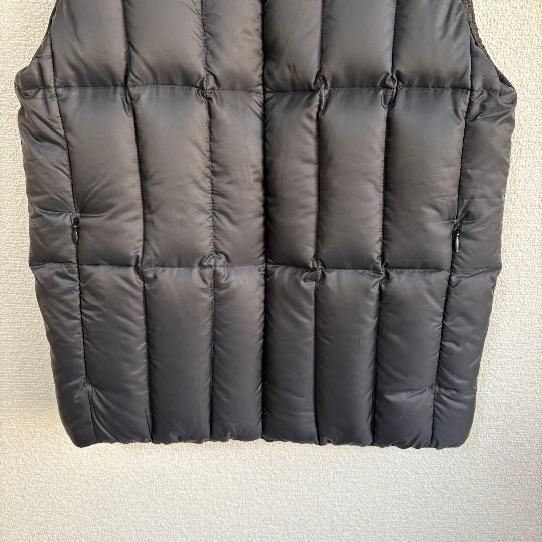 【超美品】 peak ダウンベスト　ブラック１
