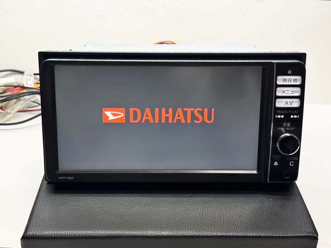 新品タッチパネル NMZP-W64D 2018年地図データ 新品ファン ダイハツ