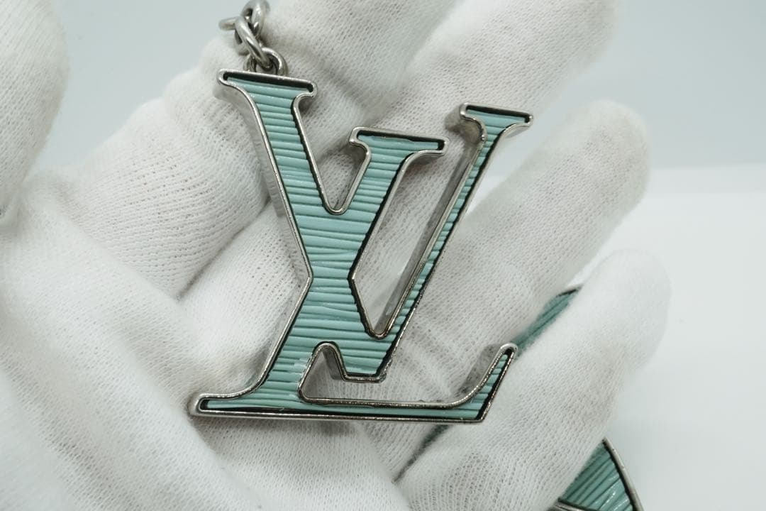 最終値下げLVビジュー サック フルール ドゥ エピバッグチャーム/キーリング