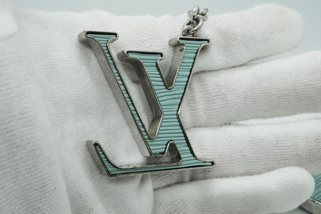 最終値下げLVビジュー サック フルール ドゥ エピバッグチャーム/キーリング