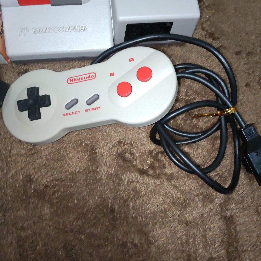 ニューファミコン 本体 コントローラー 2個セット 動作確認済み
