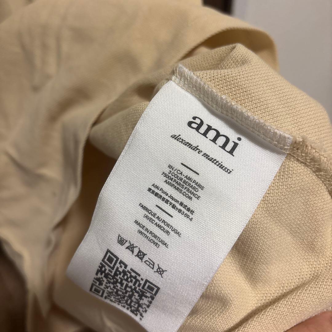 ami ベージュ ポロシャツ ハート刺繍