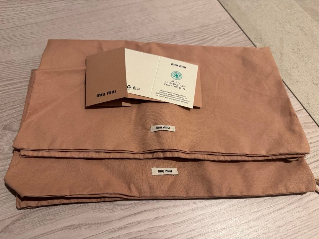 【美品】miumiu＊ミュウミュウ スニーカー 38 ホワイト24SS厚底